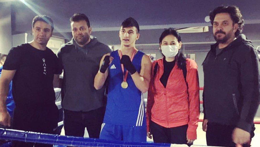 Liseler Arası Çanakkale Boks İl Şampiyonası Yapıldı